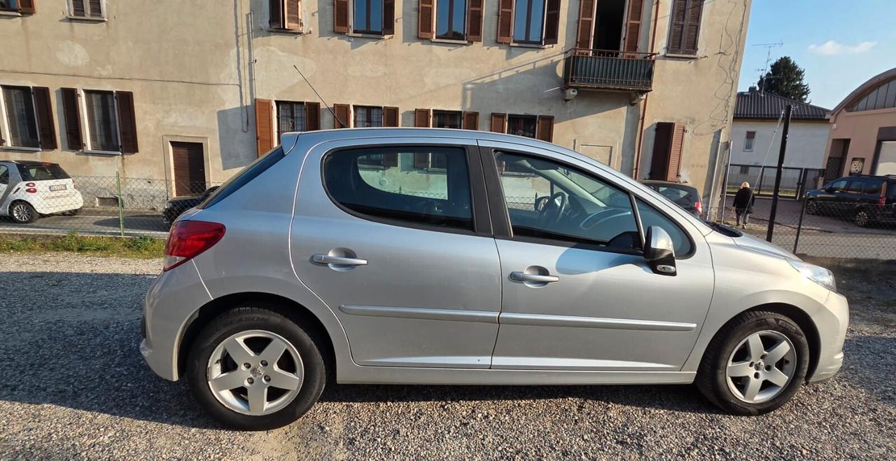 Peugeot 207 1.4 VTi 95CV 5p. XS