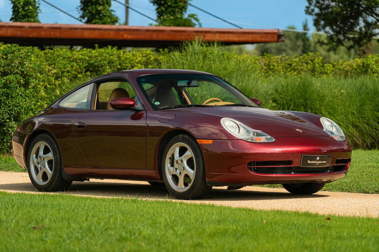 Porsche 996 (911) CARRERA - POR00269