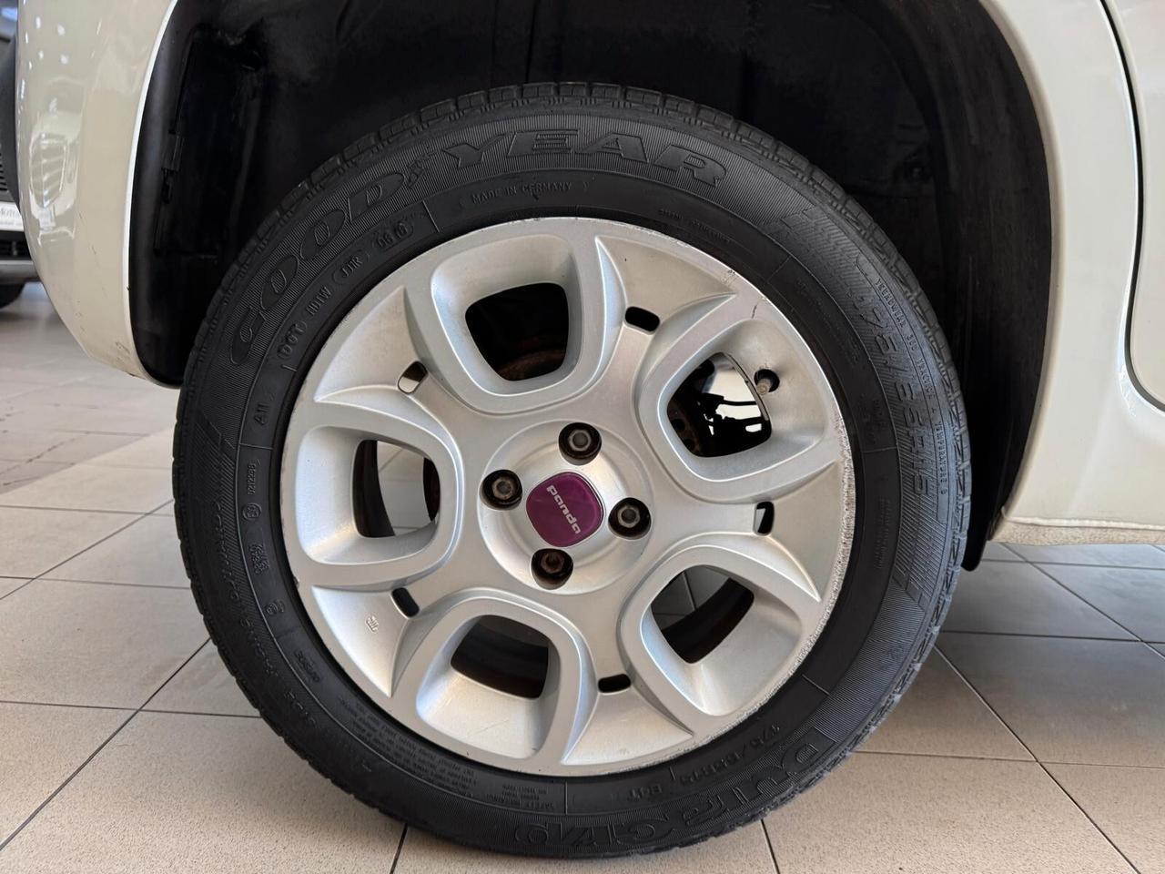 Fiat Panda 0.9 TwinAir Turbo Natural Power Lounge