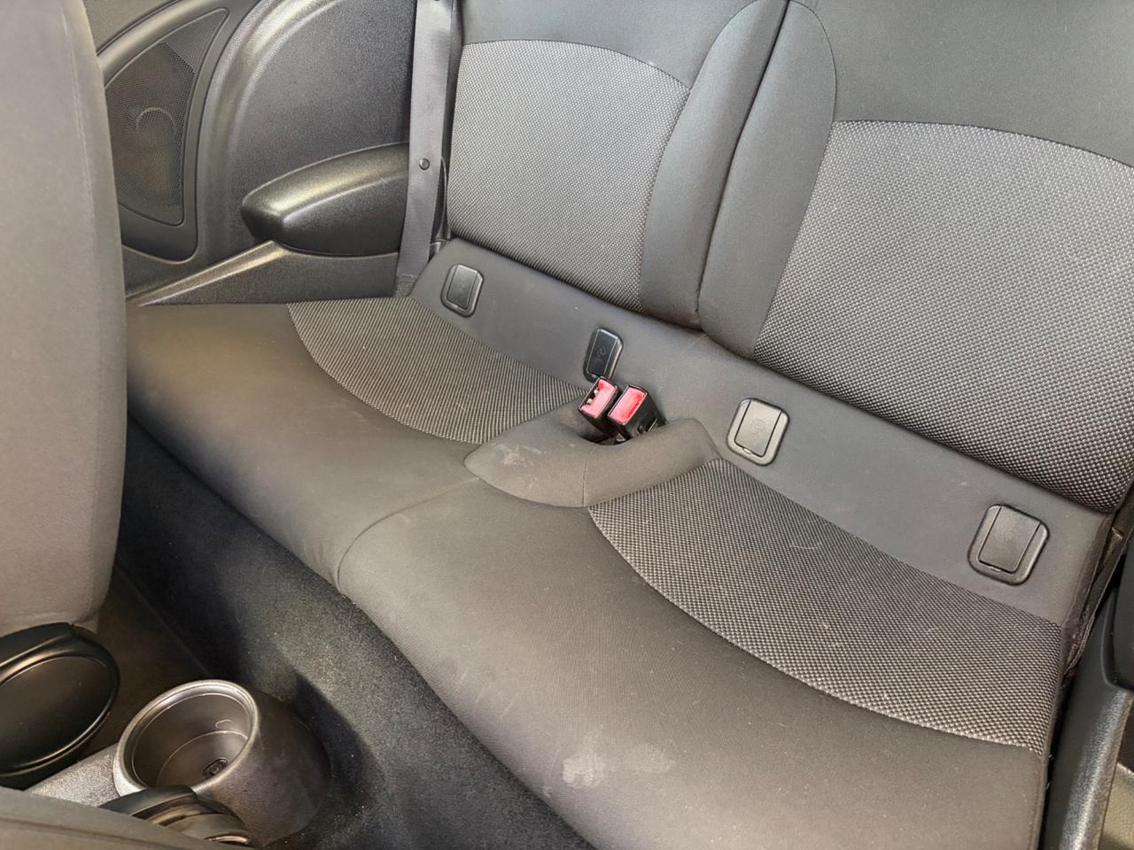 Mini 1.6 16V Cooper D KM 100000