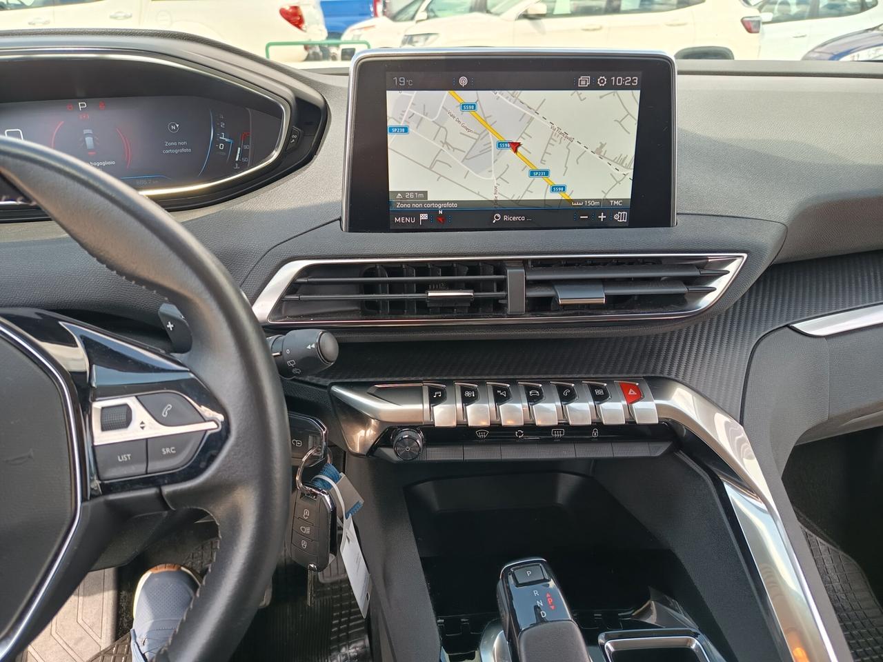 Peugeot 3008 BlueHDi 130 S&S EAT8 Business