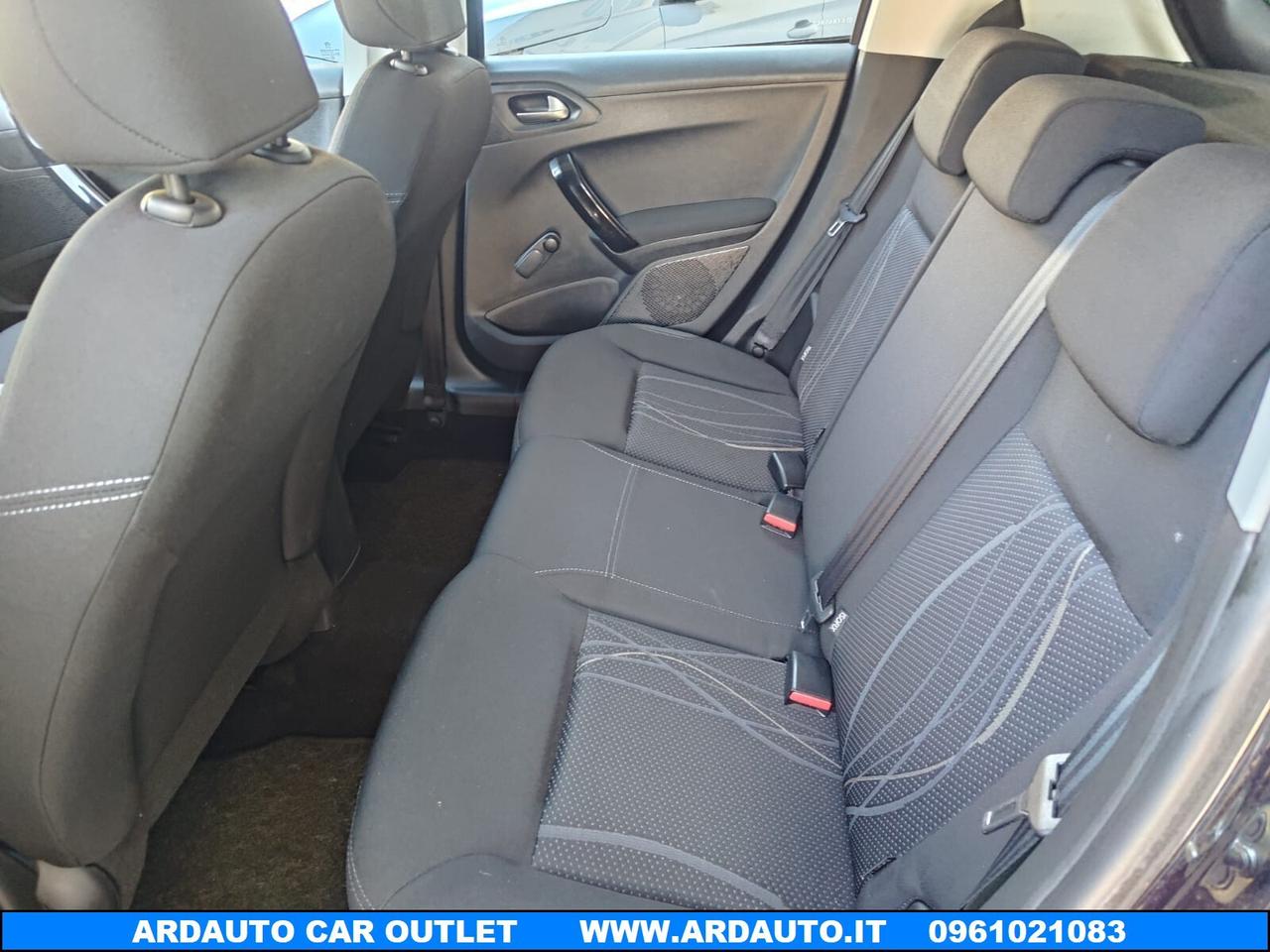 Peugeot 208 1.4 hdi 69 cv