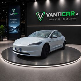 Tesla Model 3 - RWD Premium
