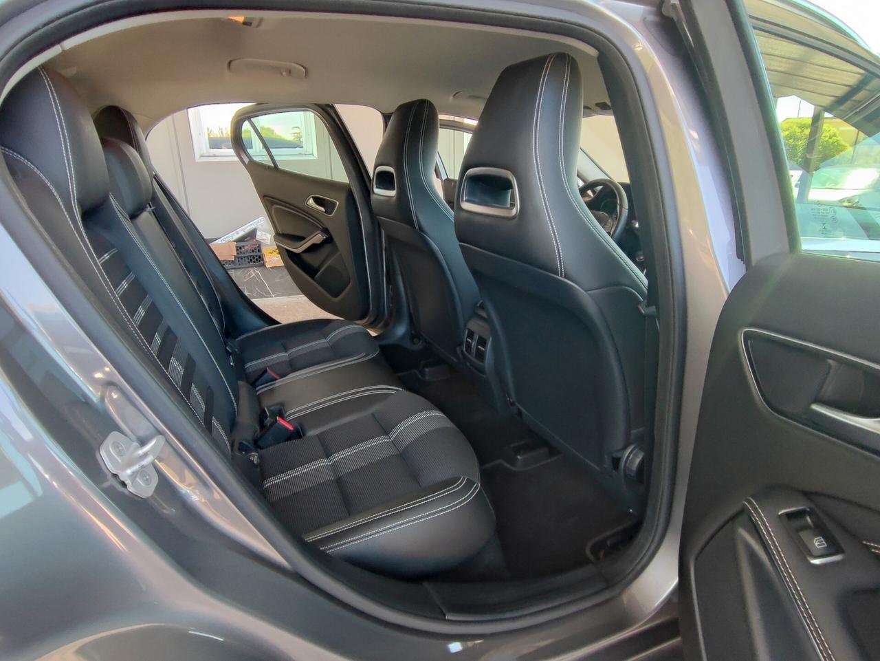 Mercedes-benz GLA 200 d Automatic Premium