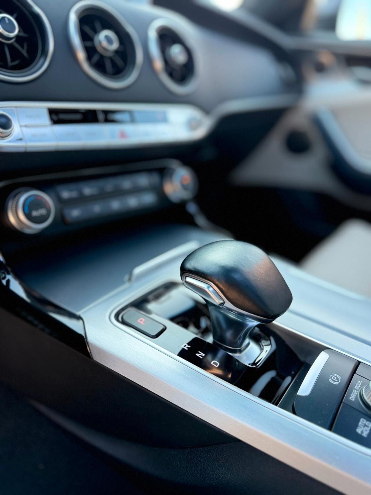 Kia Stinger 2.2 CRDi RWD AT8 GT Line