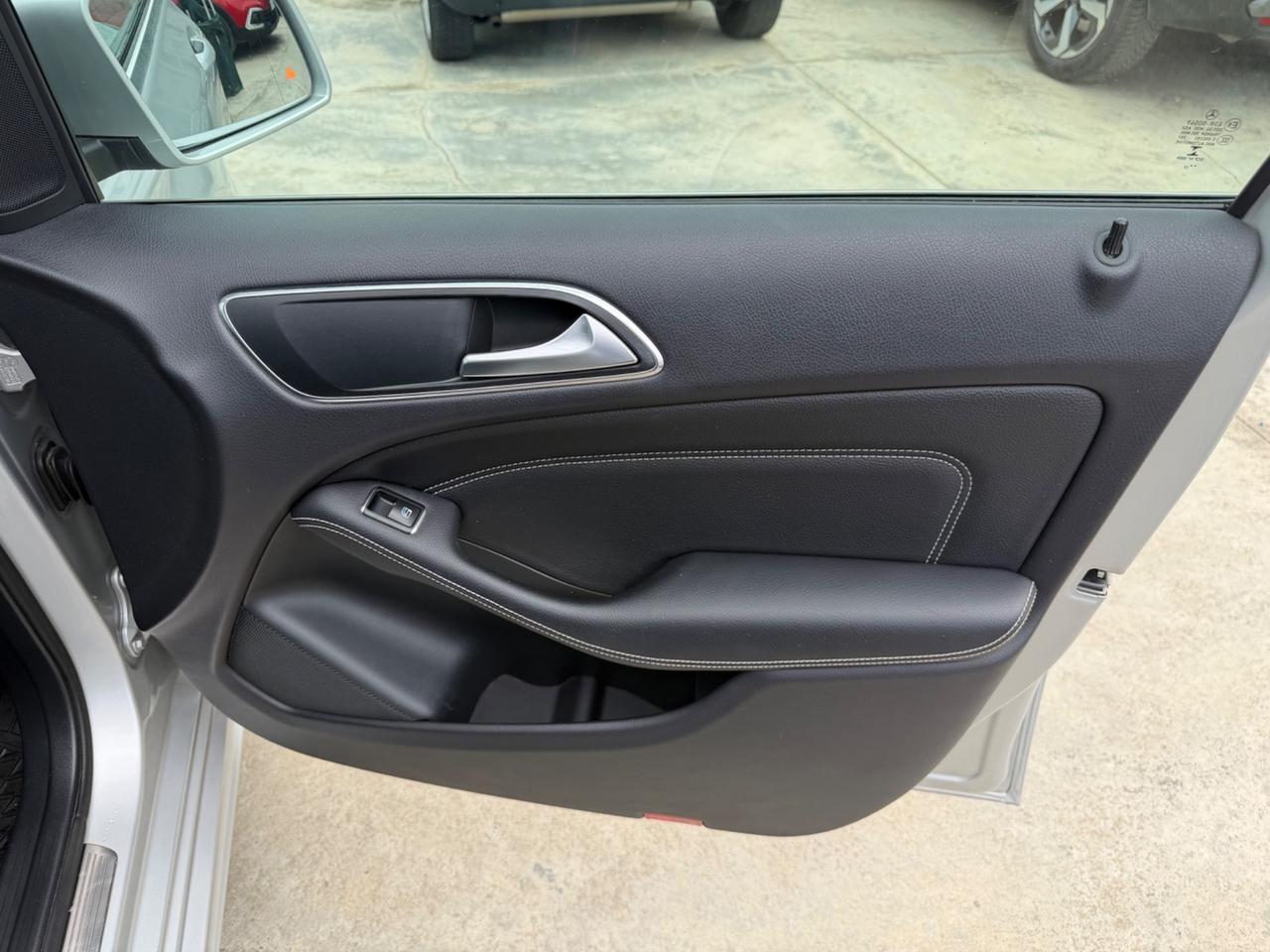 Mercedes-benz B 180 d Premium