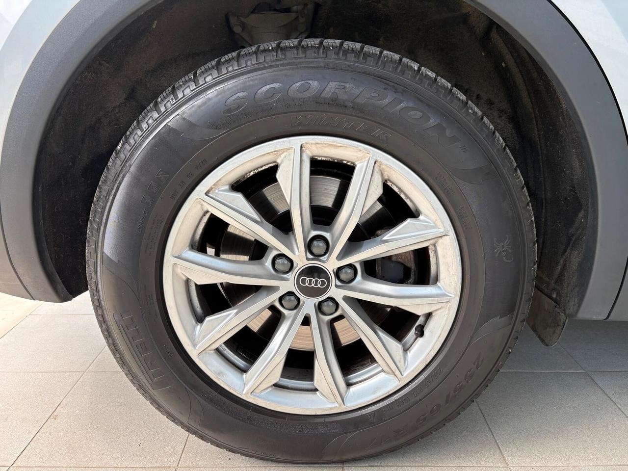 Audi Q5 AUDI Q5 40 2.0TDi MHEV BUSINESS QUATTRO 204cv + GANCIO TRAINO