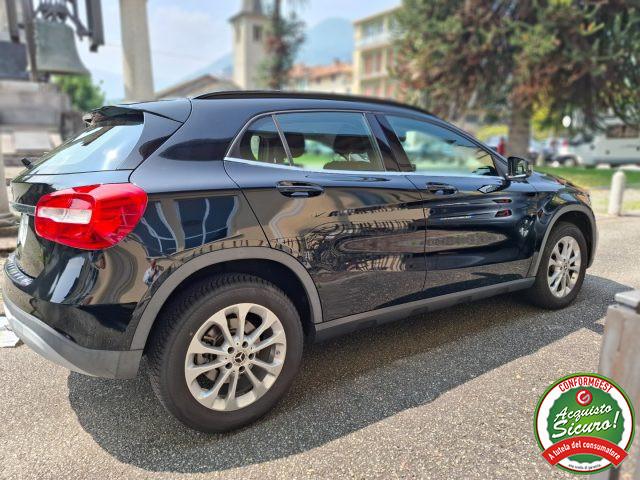 MERCEDES-BENZ GLA 200 d Automatic Business