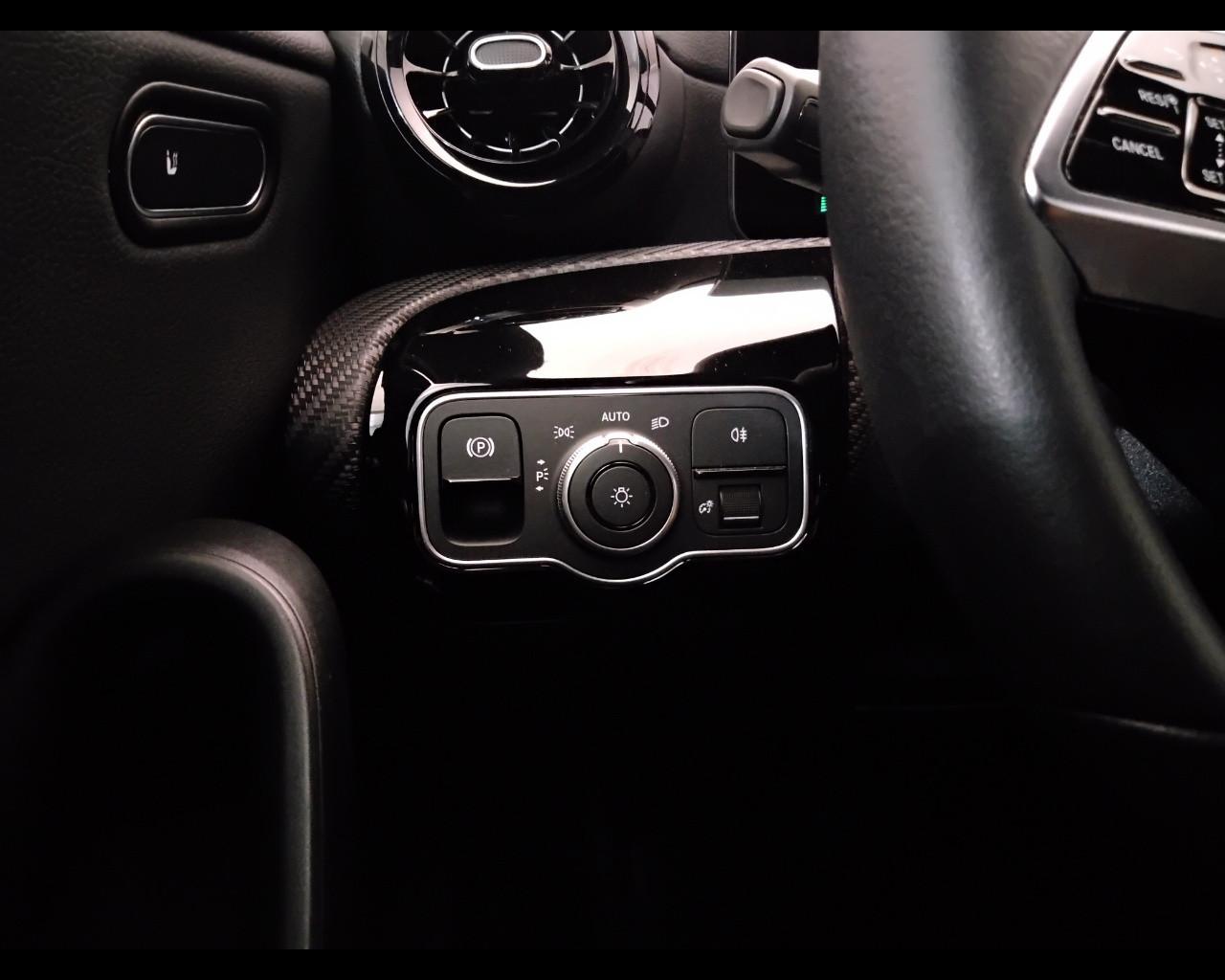 Mercedes-Benz Classe A - W177 2023 - A 180 d Advanced auto