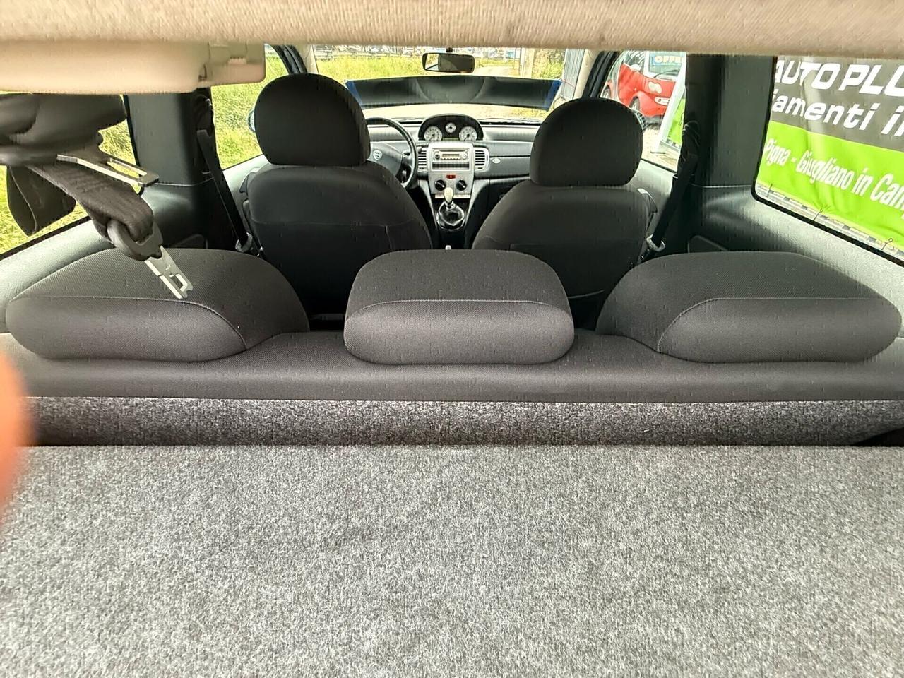 Lancia Ypsilon 1.2 Versus