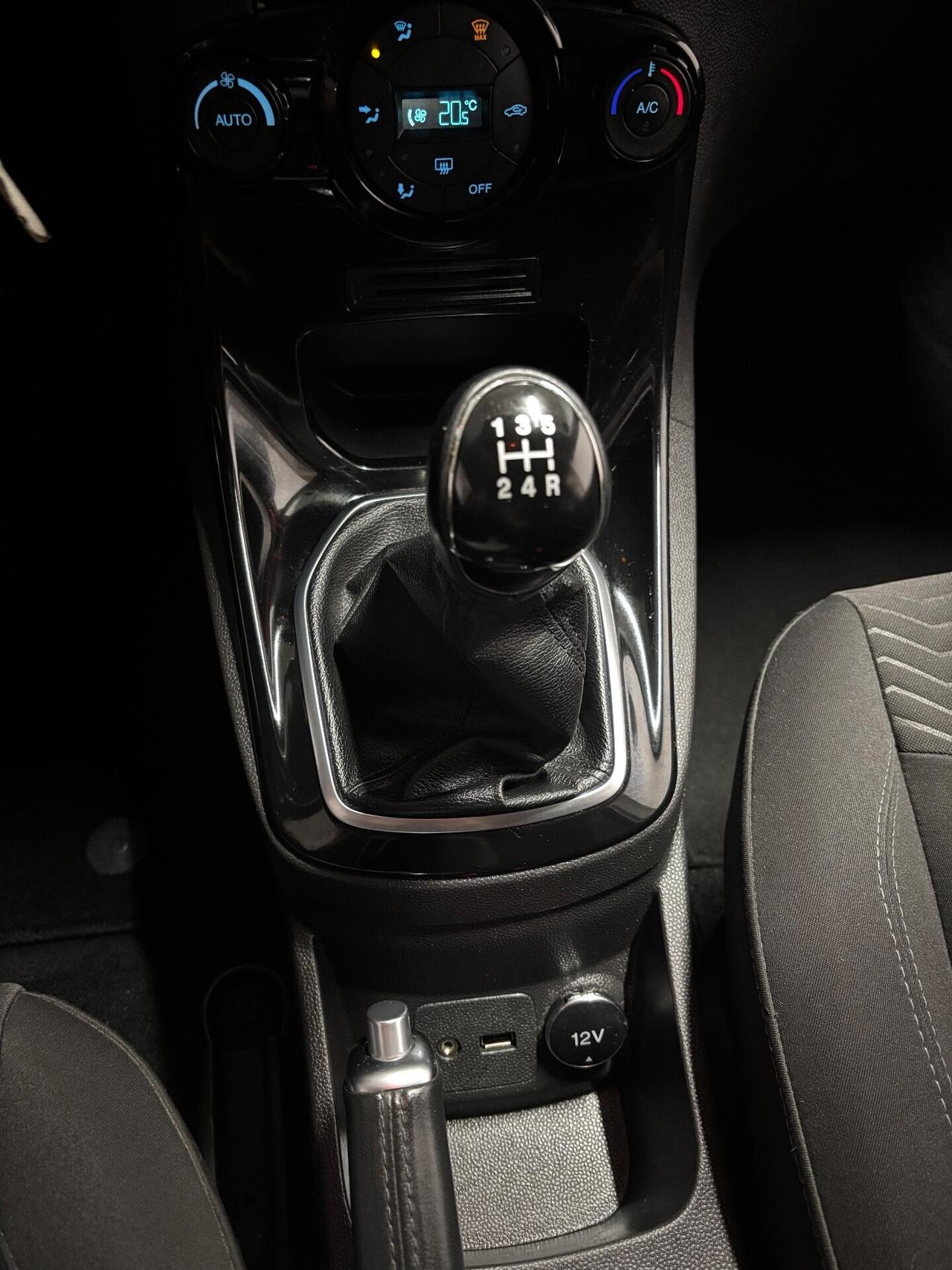 Ford Fiesta 1.5 TDCi Titanium OK NEOPATENTATI