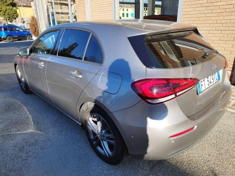 Mercedes-Benz Classe A A 180 d Automatic Premium