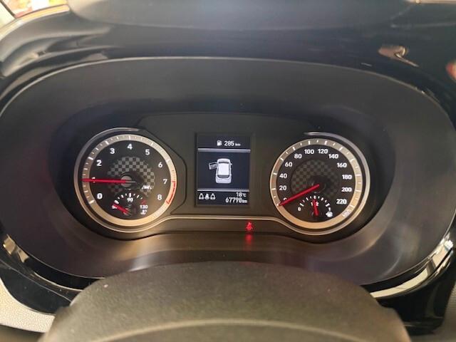 HIUNDAY I10 1.0 BENZINA TECH FULL OPTIONALS ADATTA A NEO PATENTATI