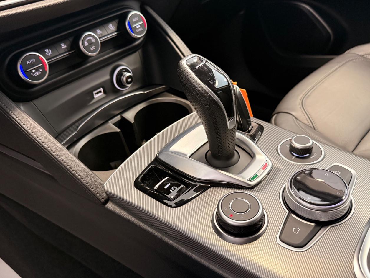 Alfa Romeo Stelvio Sprint Q4 190cv auto