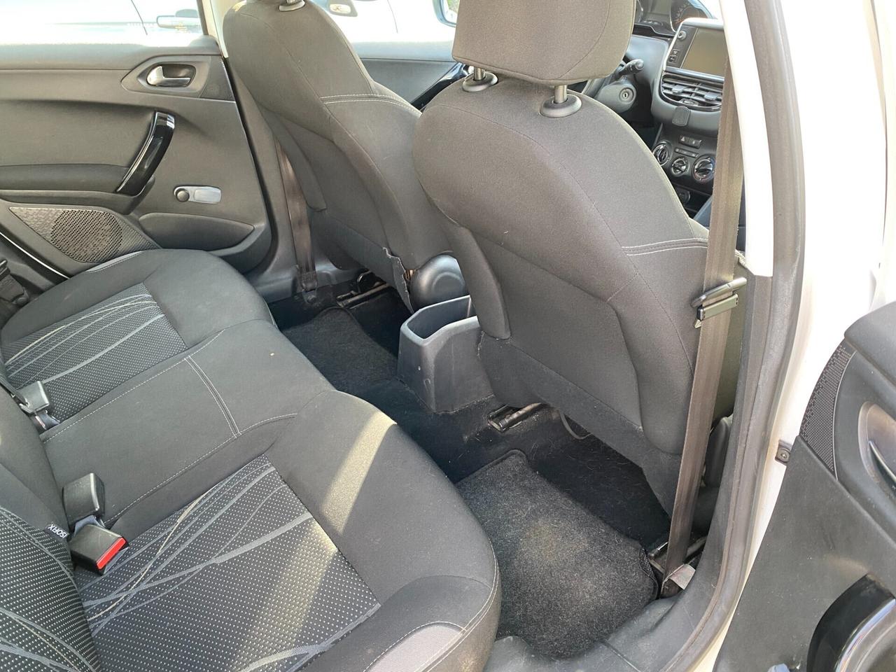 PEUGEOT - 208 - 1.2 VTi 82 CV 5p. Allure - NEOPATE