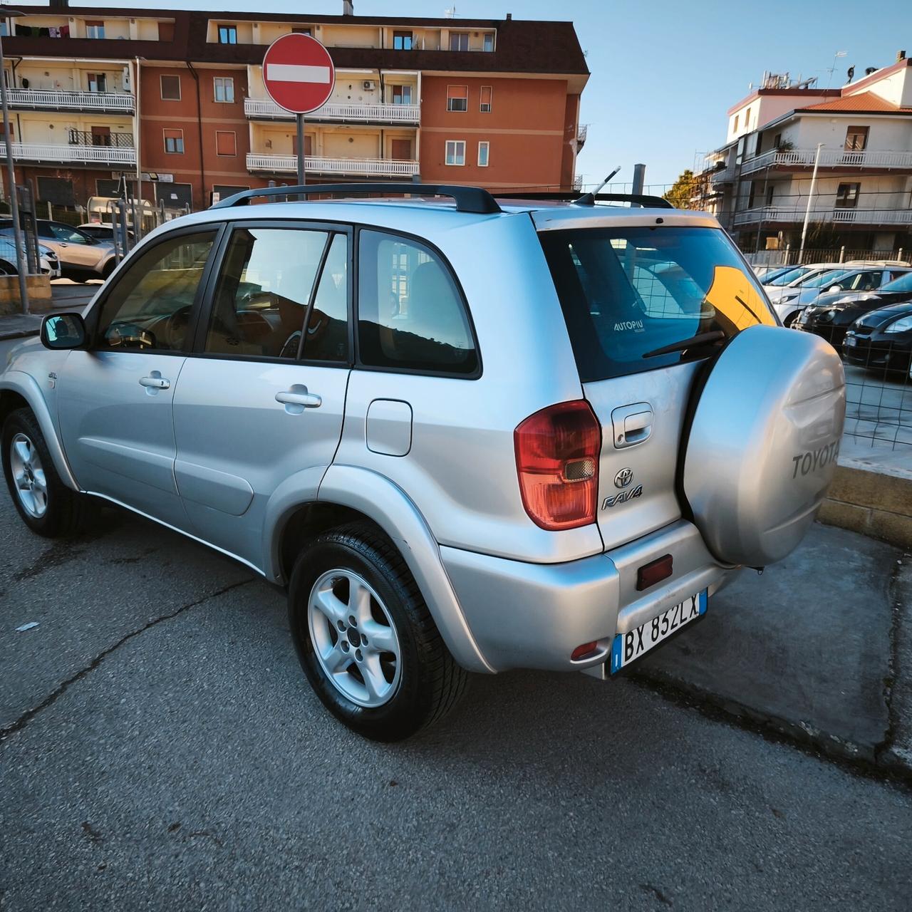 Toyota RAV 4 RAV4 2.0 Tdi D-4D cat 5 porte