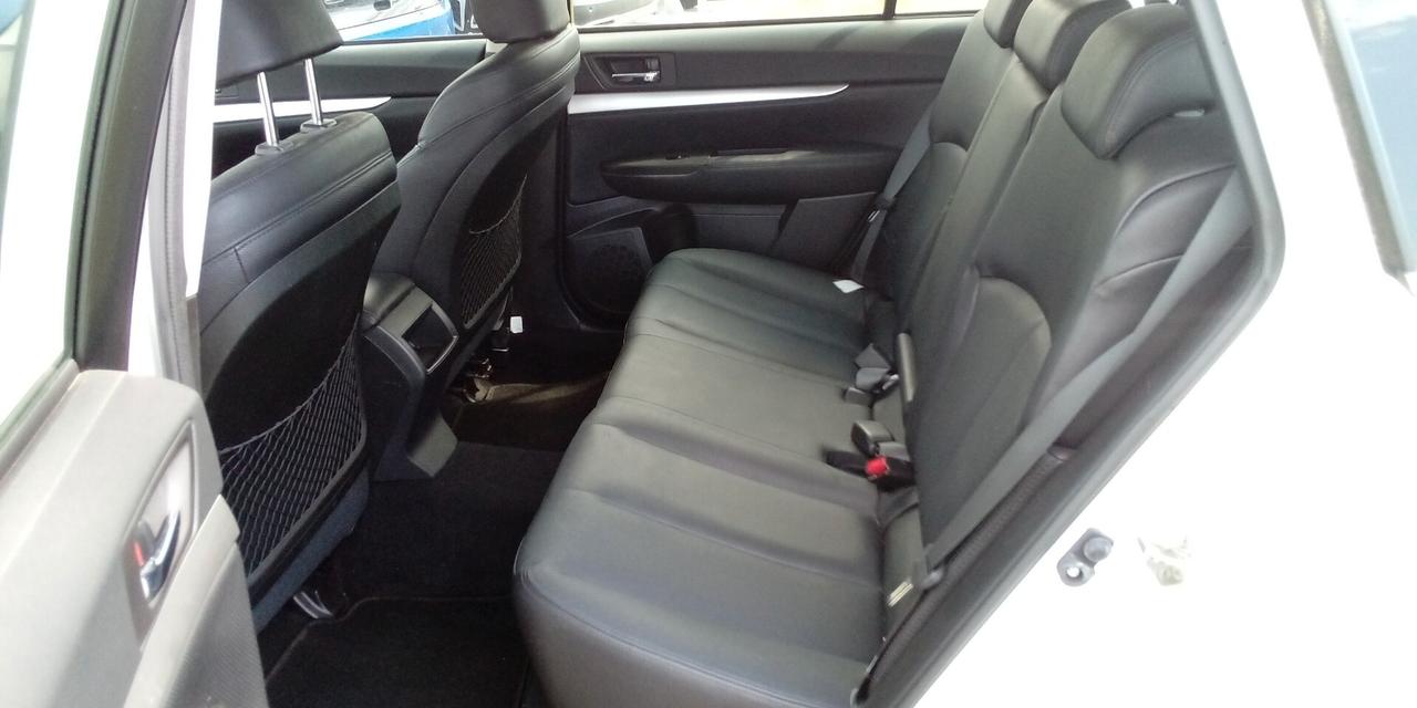 Subaru Legacy OUTBACK 2.0D Trend Leather