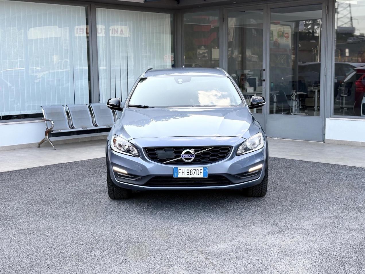 Volvo V60 Cross Country 2.0 Diesel 150CV E6 - 2017