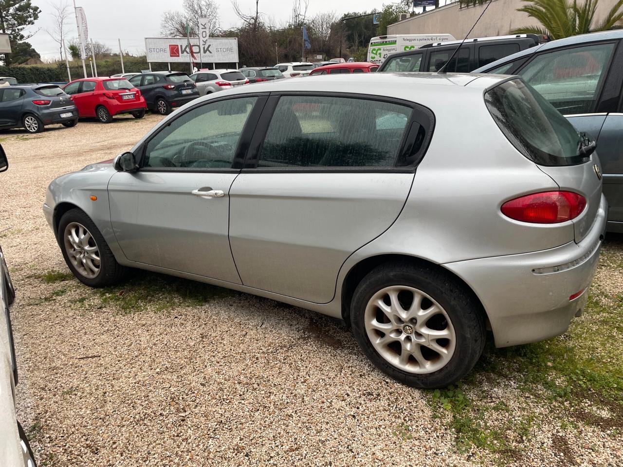 Alfa Romeo 147 1.9 JTD (115 CV) cat 5p. Distinctive