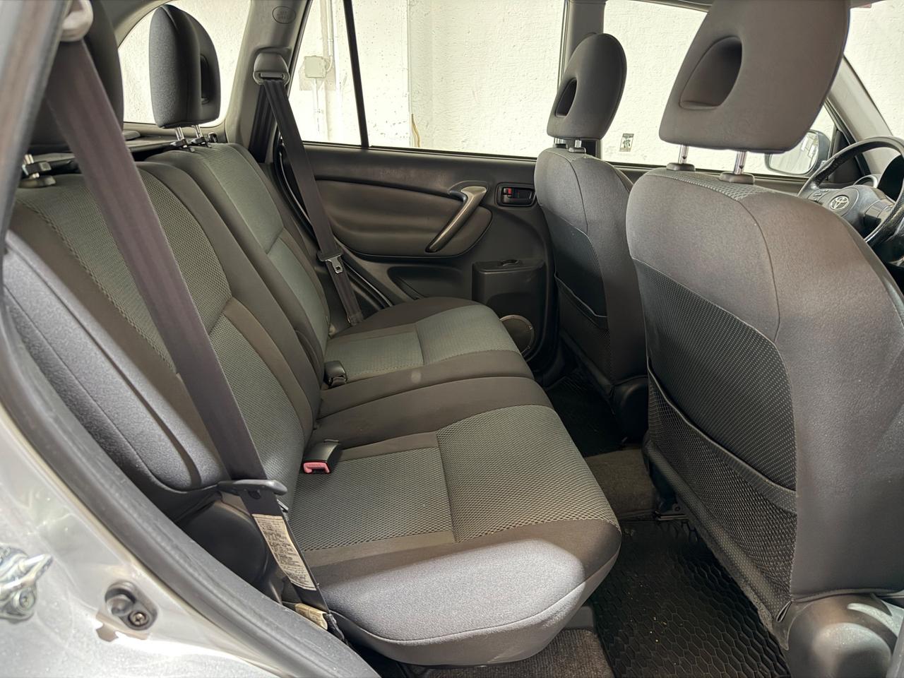 Toyota RAV 4 RAV4 2.0 Tdi D-4D cat 5 porte Sol 4x4