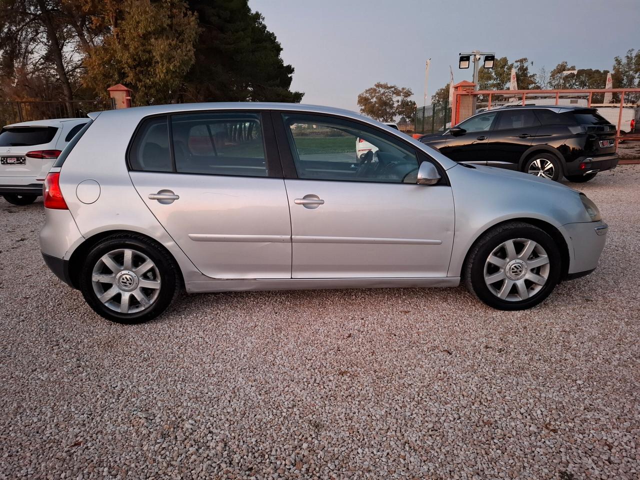 VW GOLF 5 -1.9TDI 105CV-5PORTE*CLIMA