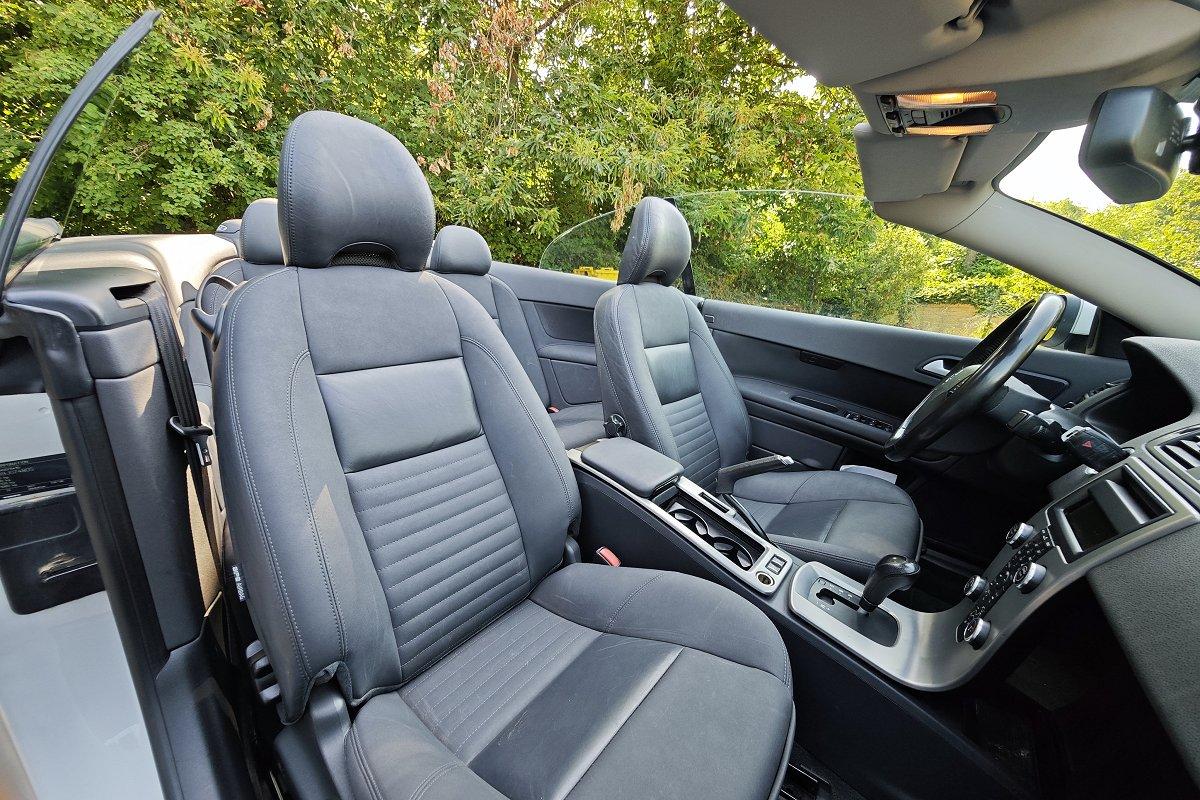 VOLVO C70 2.0 D Momentum