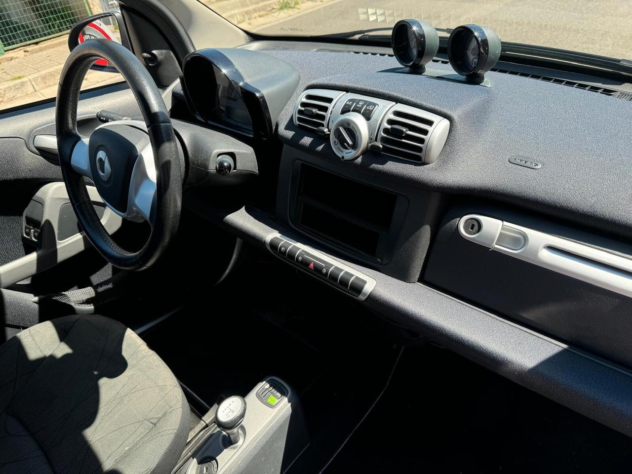 Smart ForTwo 1000 52 kW MHD coupé passion