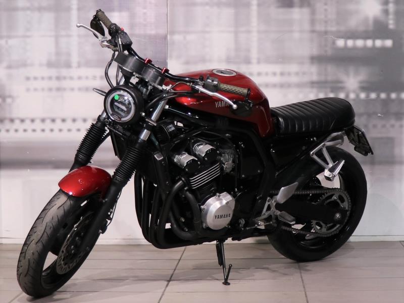 Yamaha FZS 600 Fazer