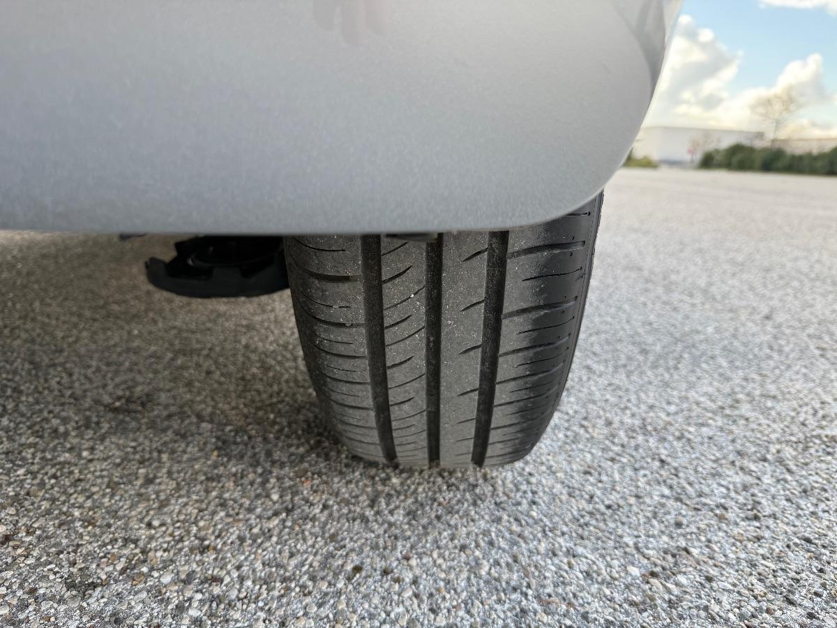 PEUGEOT - 208 - BlueHDi 75 S&S 5p. Active