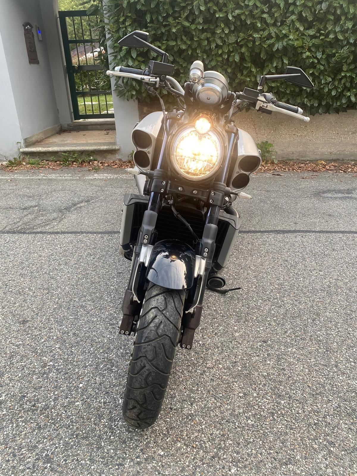 Yamaha VMAX