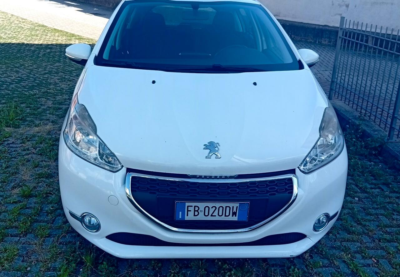 Peugeot 208 1.4 VTi 95 CV 5p. GPL Distr a catena Nuova