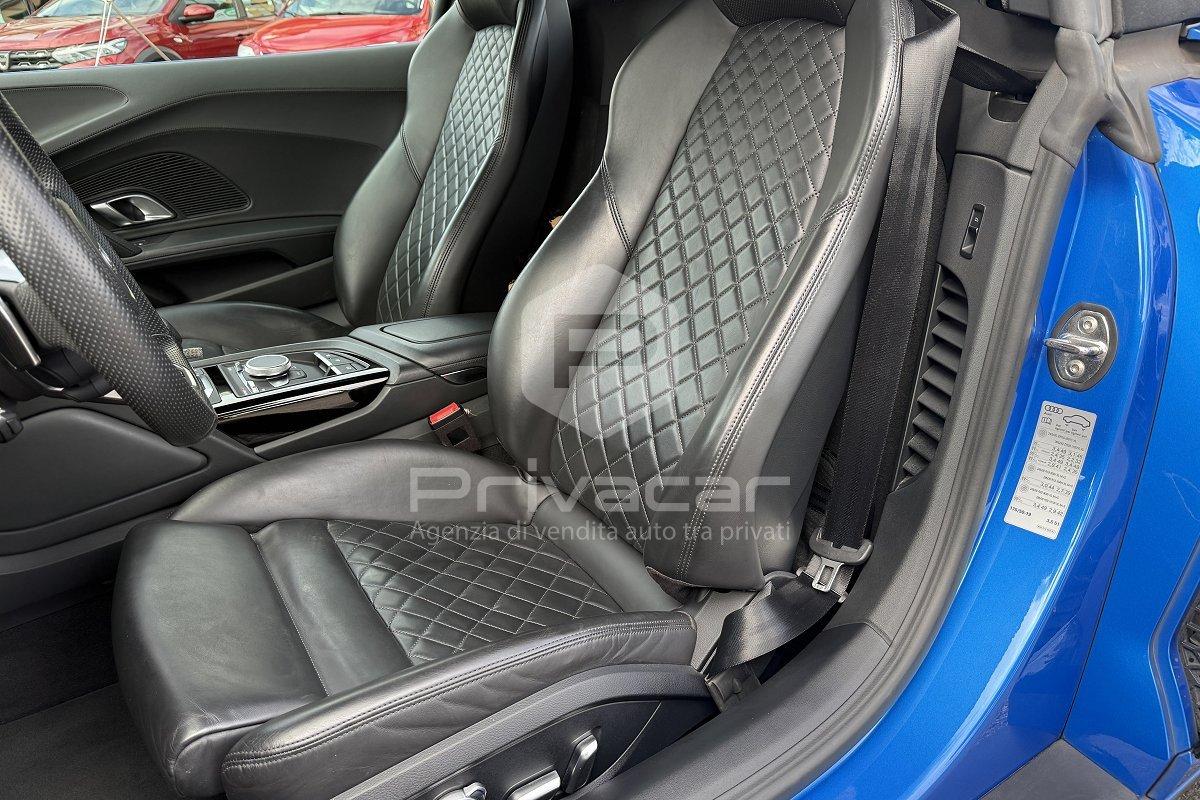 AUDI R8 Spyder V10 quattro S tronic