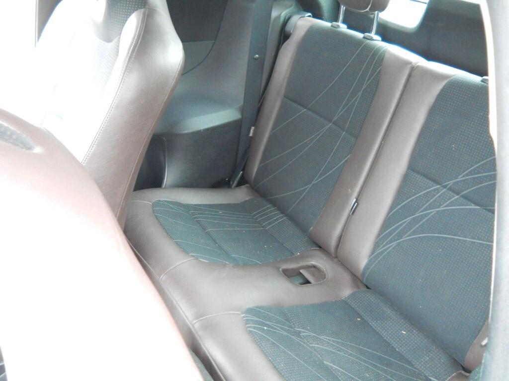 Toyota iQ 1.4 DIESEL 66 KW 90 CV 6 MARCE OK NEO PATENTATI