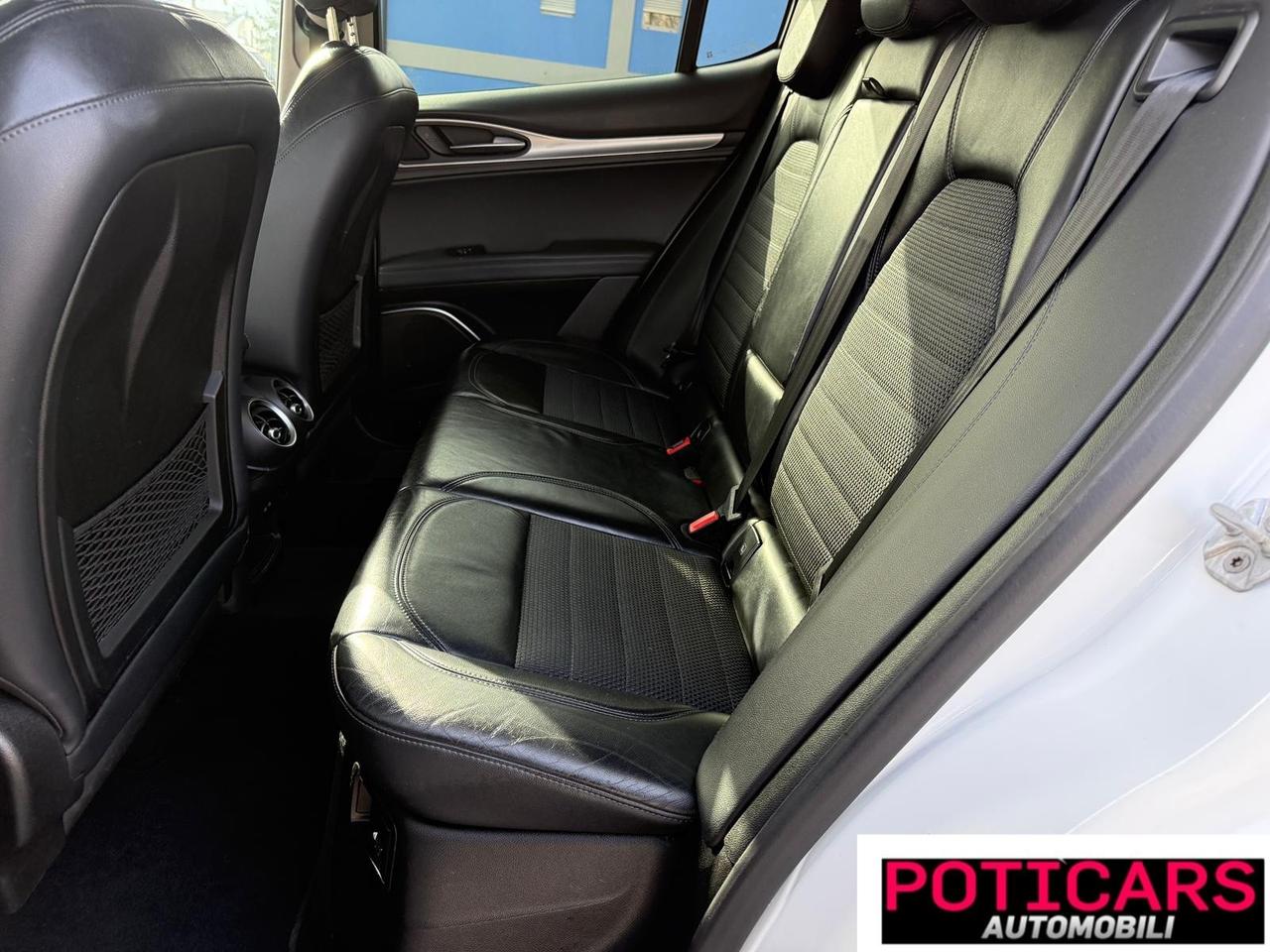 Alfa Romeo Stelvio 2.2 Turbodiesel 210 CV AT8 Q4 Executive