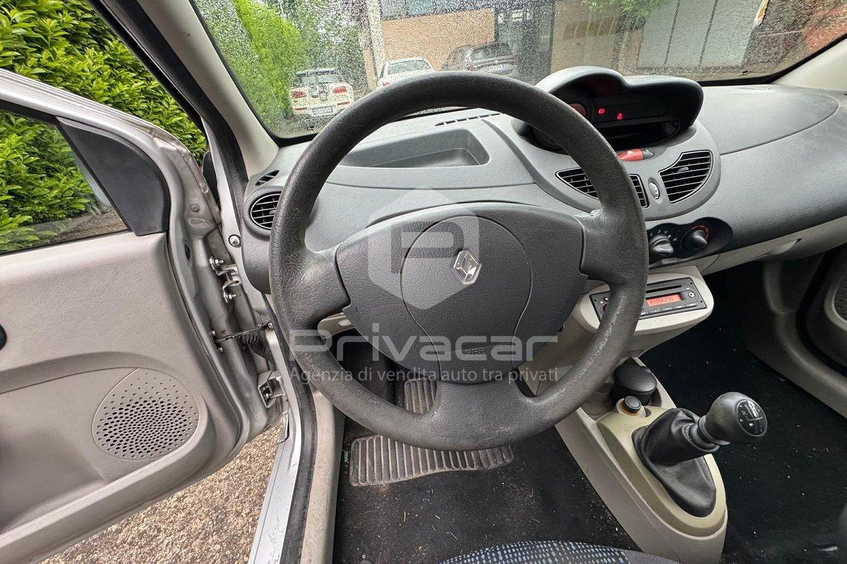 RENAULT Twingo 1.2 16V LEV Sport & Sound