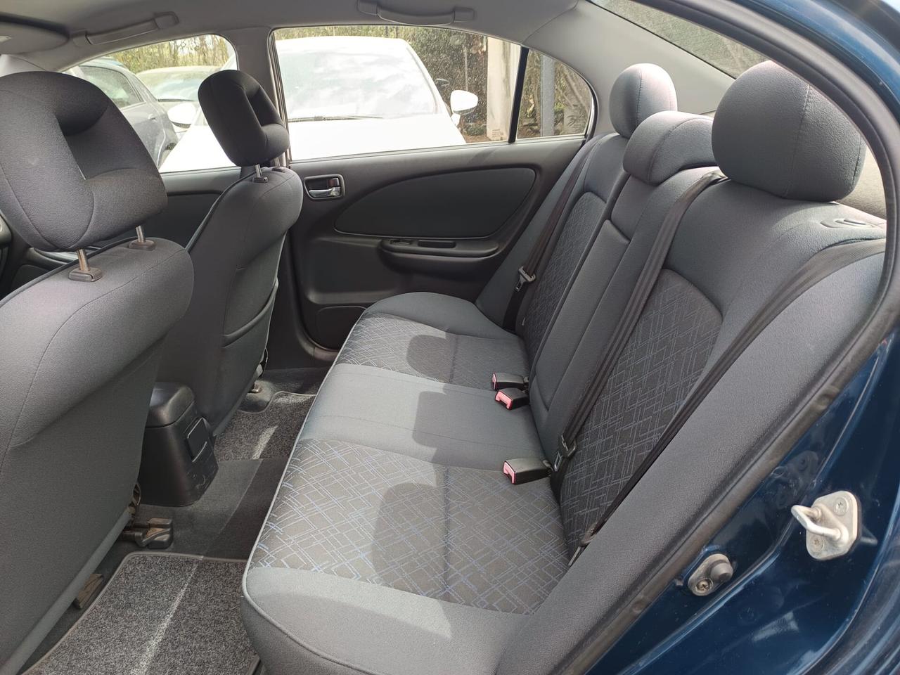 Toyota Avensis 2002 - 2.0 Tdi D-4D Lb automobili