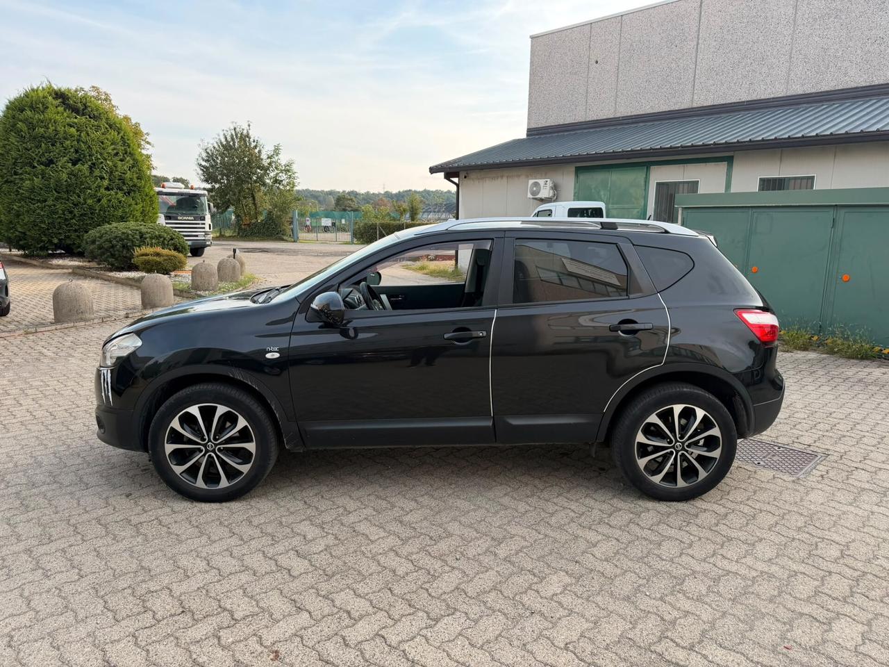 Nissan Qashqai 2.0 dCi DPF Tekna