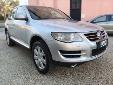Volkswagen Touareg 2.5 R5 TDI Tip Exclusive