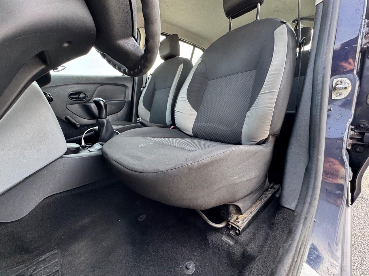 DACIA SANDERO 1.2 BENZINA 75CV NEO PATENTATI 12 MESI DI GARANZIA