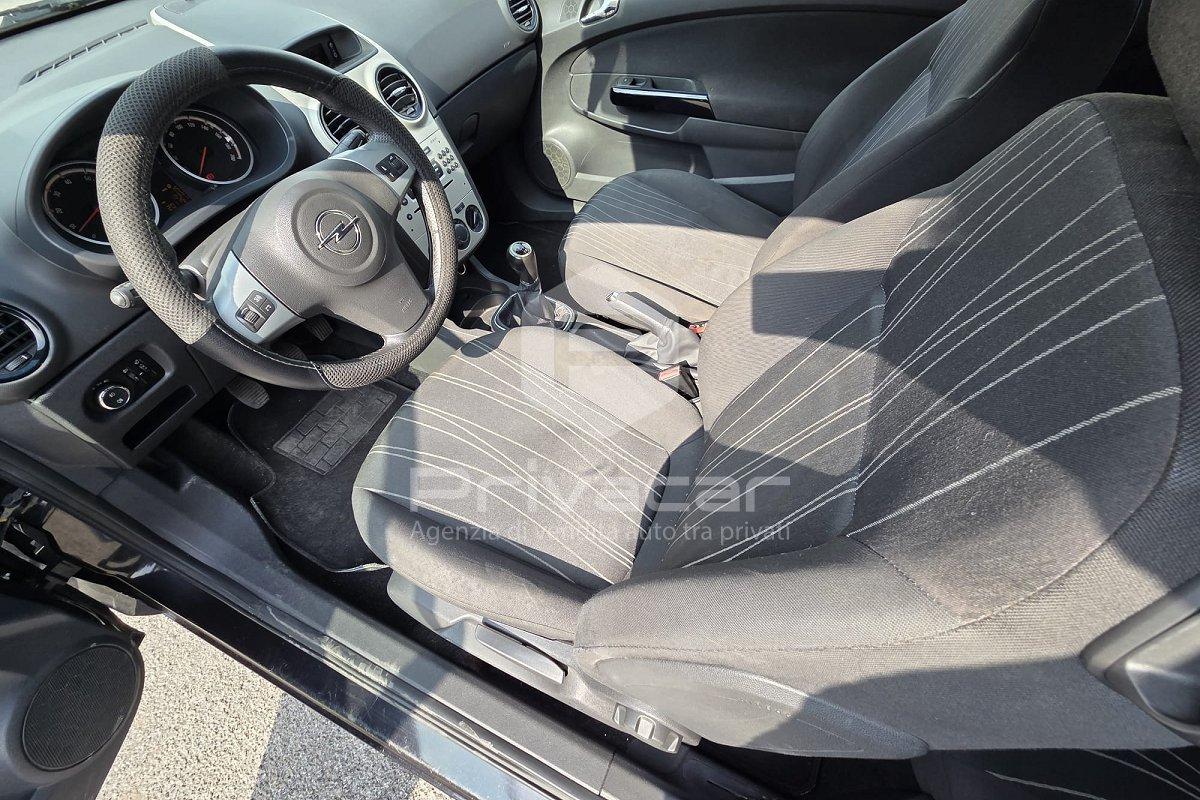 OPEL Corsa 1.2 3 porte Club