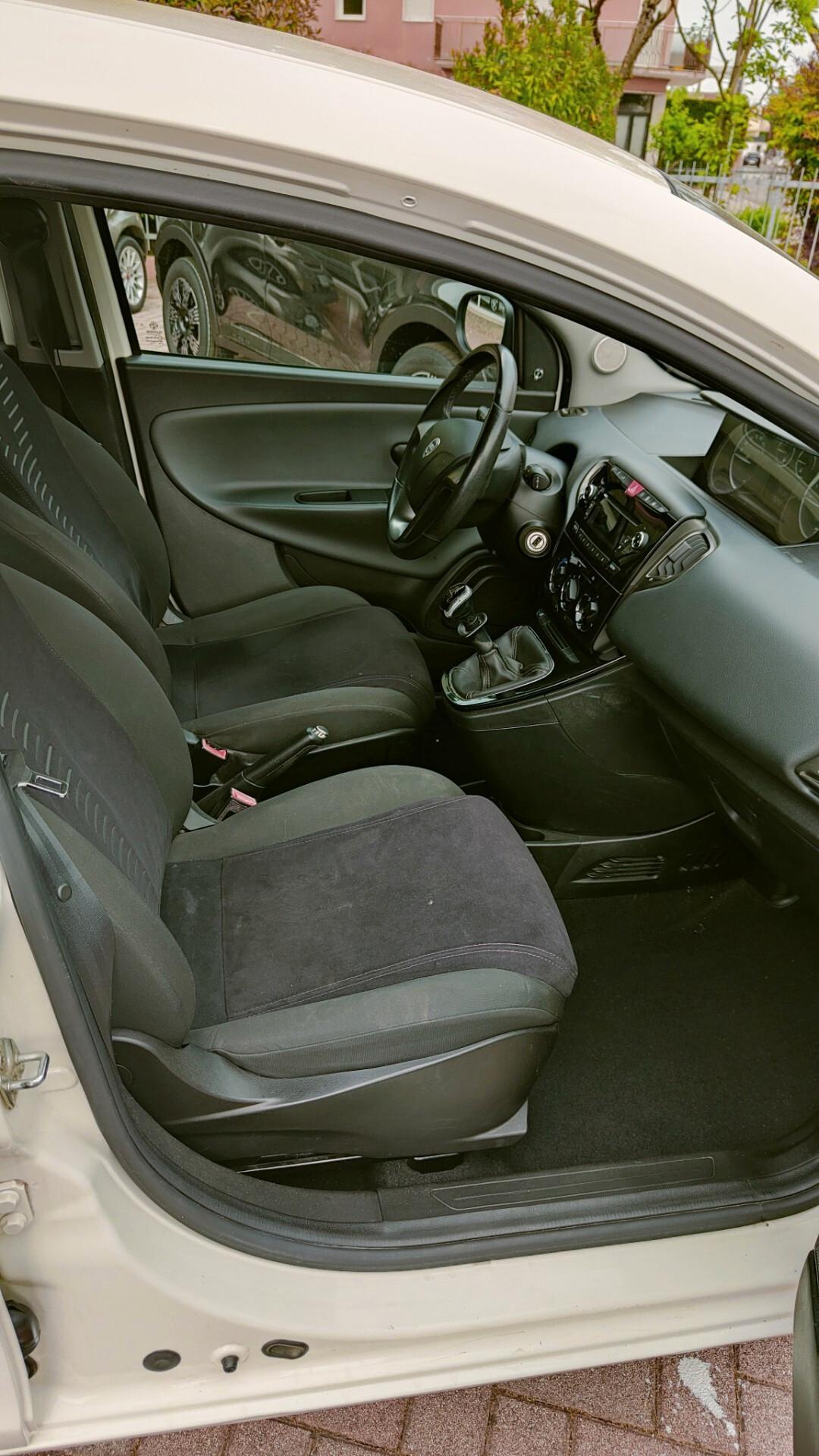 Lancia Ypsilon 1.2 Gold OK NEO PATENTATI