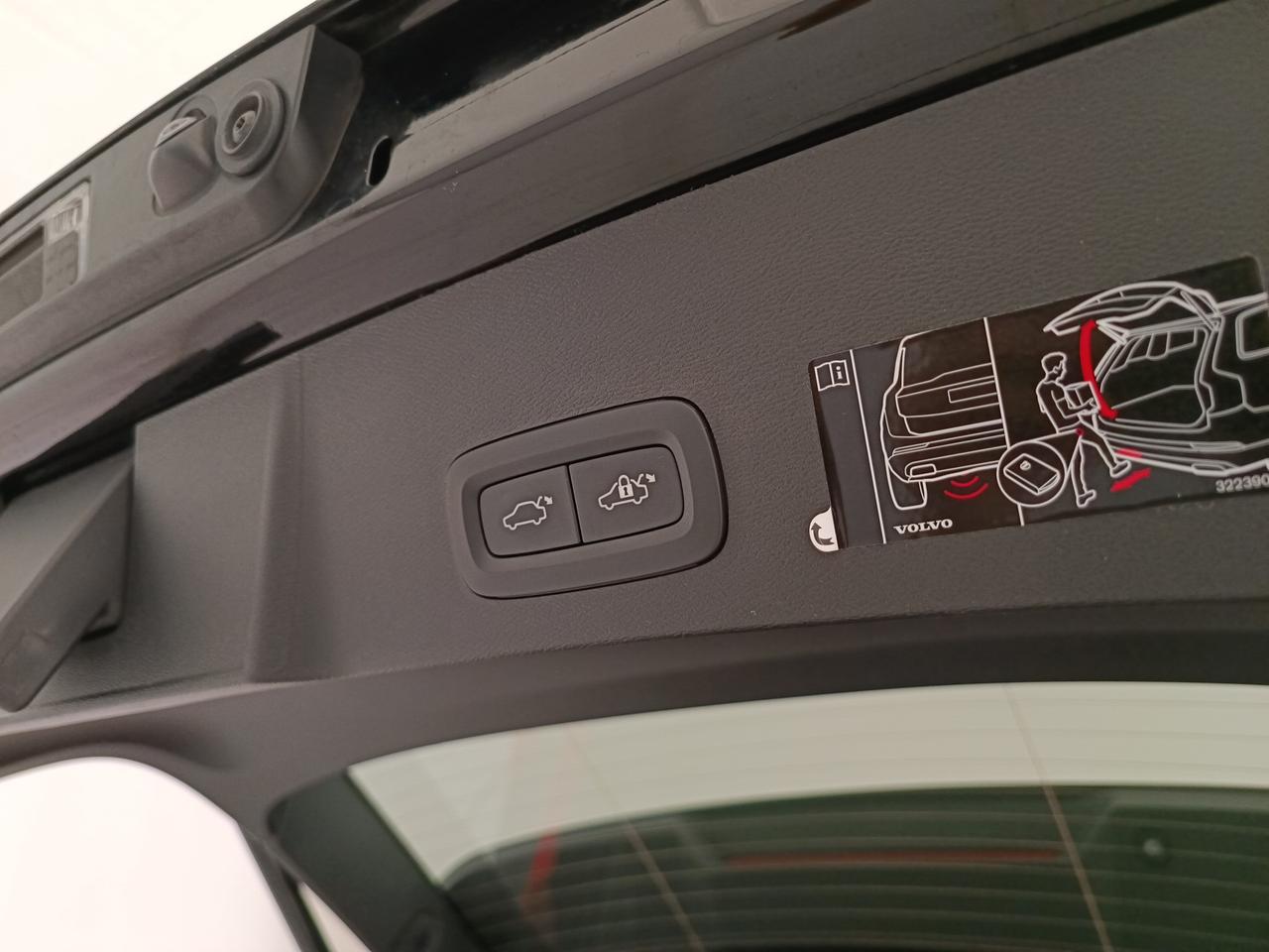 VOLVO XC40 1.5 t3 Momentum Pro 163cv auto my21
