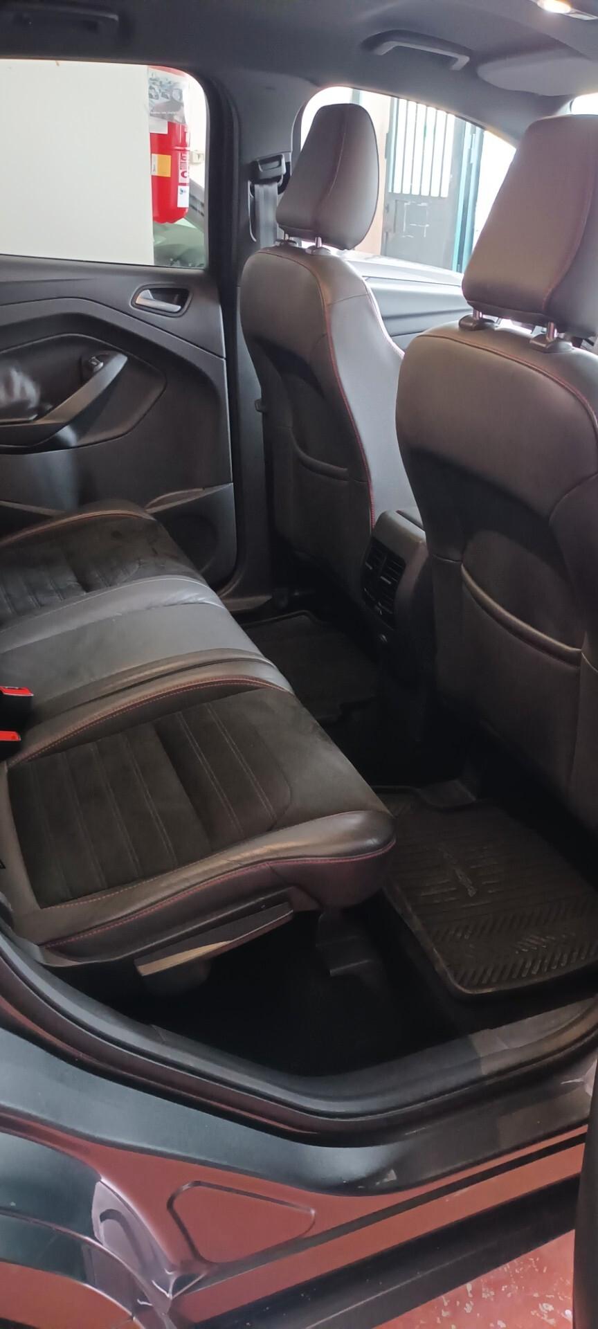 Ford Kuga 1.5 EcoBoost 120 CV S&S 2WD ST-Line