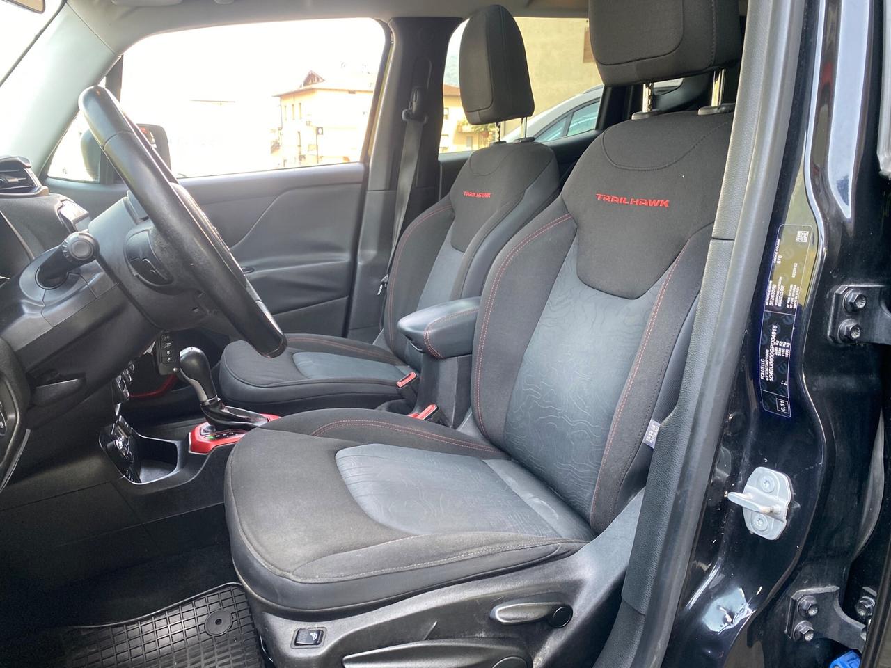 Jeep Renegade 2.0 Mjt 170CV 4WD Active Drive Low Trailhawk