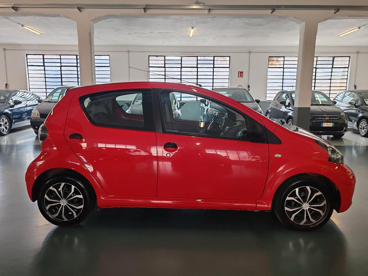 Toyota Aygo 1.0 12V VVT-i 5 porte