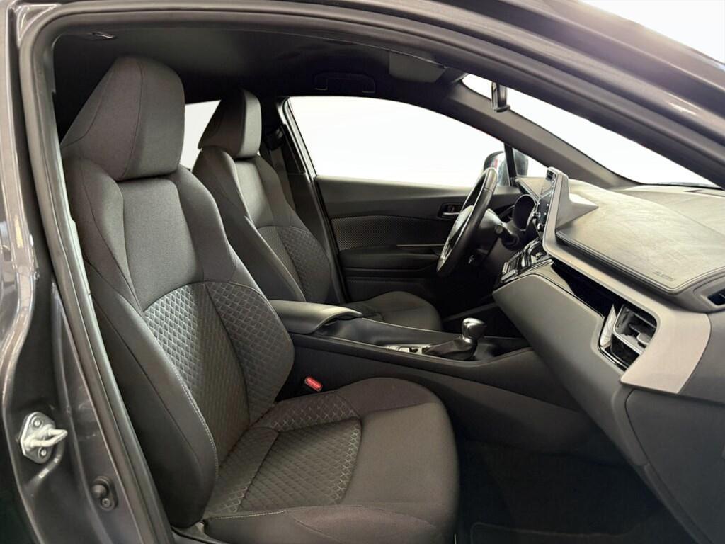 Toyota C-HR 1.8 Hybrid Active E-CVT