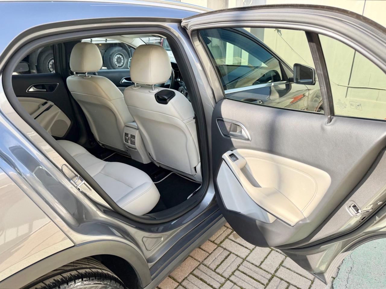 Mercedes GLA 200 d Sport - PREZZO PROMO