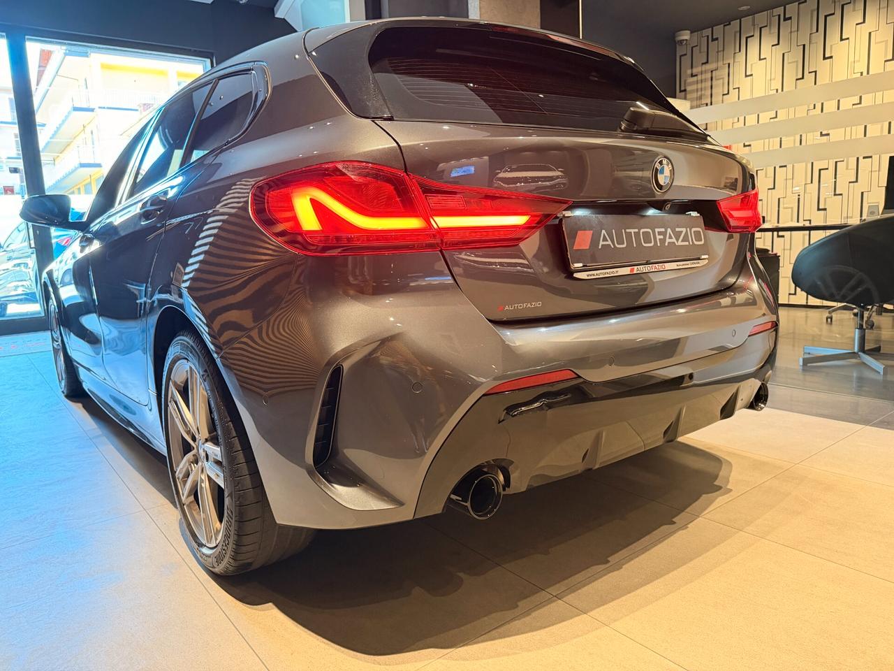 Bmw 118 118d 5p. Msport