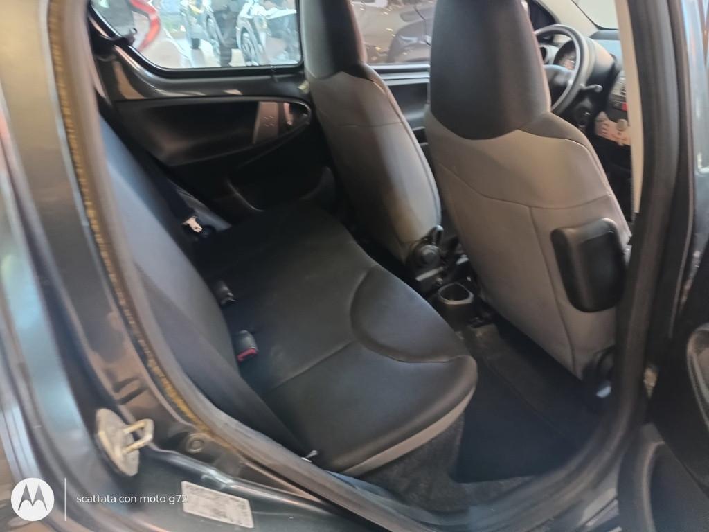 TOYOTA Aygo 2ª serie - Aygo 1.0 VVT-i 69 CV 5 porte x-cool