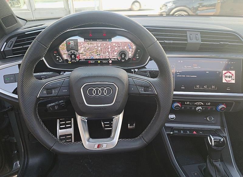 Audi Q3 Q3 40 2.0 tdi Identity Black quattro 193cv s-tronic